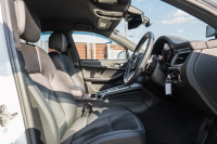 ポルシェ マカン ﾍﾞｰｽｸﾞﾚｰﾄﾞ　ﾌﾞﾗｯｸﾊｰﾌﾚｻﾞｰｼｰﾄ ｼｰﾄﾋｰﾀｰ PCMﾅﾋﾞ ﾌﾙｾｸﾞTV AppleCarPlay PDLS ﾊﾟｰｸｱｼｽﾄ TPM ｵｰﾄﾃｰﾙｹﾞｰﾄ LDW ｶﾗｰｸﾚｽﾄｷｬｯﾌﾟ ﾏｶﾝS19ｲﾝﾁAW　2年保証