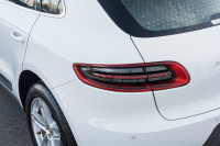 ポルシェ マカン ﾍﾞｰｽｸﾞﾚｰﾄﾞ　ﾌﾞﾗｯｸﾊｰﾌﾚｻﾞｰｼｰﾄ ｼｰﾄﾋｰﾀｰ PCMﾅﾋﾞ ﾌﾙｾｸﾞTV AppleCarPlay PDLS ﾊﾟｰｸｱｼｽﾄ TPM ｵｰﾄﾃｰﾙｹﾞｰﾄ LDW ｶﾗｰｸﾚｽﾄｷｬｯﾌﾟ ﾏｶﾝS19ｲﾝﾁAW　2年保証