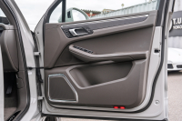 ポルシェ マカン GTS ｽﾎﾟｰﾂｸﾛﾉPKG　ｱｹﾞｰﾄｸﾞﾚｰﾚｻﾞｰｲﾝﾃﾘｱ ﾊﾟﾉﾗﾏﾙｰﾌ PCM CarPlay ｽﾎﾟｰﾂｴｸﾞｿﾞｰｽﾄ PASM/ｴｱｻｽ PDLS+ ﾌﾞﾙﾒｽﾀｰ ｲｵﾅｲｻﾞｰ ﾍﾞﾝﾁﾚｰﾀｰ ACC RSｽﾊﾟｲﾀﾞｰ21ｲﾝﾁAW　2年保証