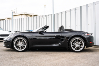 ポルシェ 718 ボクスター ﾍﾞｰｽｸﾞﾚｰﾄﾞ ｽﾎﾟｰﾂｸﾛﾉPKG　ﾌﾞﾗｯｸﾊｰﾌﾚｻﾞｰｼｰﾄ ﾌﾞﾗｯｸｿﾌﾄﾄｯﾌﾟ PCMﾅﾋﾞ CarPlay ｽﾎﾟｰﾂｴｸﾞｿﾞｰｽﾄ PDLS+/LEDﾗｲﾄ ｵｰﾄｴｱｺﾝ TPM ﾊﾟｰｸｱｼｽﾄ 電格ﾐﾗｰ ｶﾚﾗS20ｲﾝﾁAW　2年保証