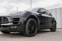 ポルシェ マカン GTS ｽﾎﾟｰﾂｸﾛﾉPKG　ｶﾞｰﾈｯﾄﾚｯﾄﾞﾚｻﾞｰｼｰﾄ ﾊﾟﾉﾗﾏSR PCM AppleCarPlay ｽﾎﾟｴｸﾞACC ｴﾝﾄﾘｰﾄﾞﾗｲﾌﾞ PASM PDLS BOSE RSｽﾊﾟｲﾀﾞｰ20AW　2年保証