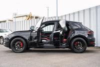 ポルシェ マカン GTS ｽﾎﾟｰﾂｸﾛﾉPKG　ｶﾞｰﾈｯﾄﾚｯﾄﾞﾚｻﾞｰｼｰﾄ ﾊﾟﾉﾗﾏSR PCM AppleCarPlay ｽﾎﾟｴｸﾞACC ｴﾝﾄﾘｰﾄﾞﾗｲﾌﾞ PASM PDLS BOSE RSｽﾊﾟｲﾀﾞｰ20AW　2年保証