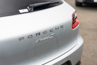 ポルシェ マカン S ｽﾎﾟｰﾂｸﾛﾉPKG　ﾌﾞﾗｯｸﾚｻﾞｰｼｰﾄ ｼｰﾄﾋｰﾀｰ PCMﾅﾋﾞ AppleCarPlay ACC PDLS ﾚｰﾝﾃﾞｨﾊﾟｰﾁｬｰﾜｰﾆﾝｸﾞ TPM ﾏｶﾝS18ｲﾝﾁAW　2年保証