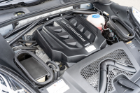 ポルシェ マカン S ｽﾎﾟｰﾂｸﾛﾉPKG　ﾌﾞﾗｯｸﾚｻﾞｰｼｰﾄ ｼｰﾄﾋｰﾀｰ PCMﾅﾋﾞ AppleCarPlay ACC PDLS ﾚｰﾝﾃﾞｨﾊﾟｰﾁｬｰﾜｰﾆﾝｸﾞ TPM ﾏｶﾝS18ｲﾝﾁAW　2年保証