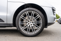 ポルシェ マカン S ｽﾎﾟｰﾂｸﾛﾉPKG　ﾌﾞﾗｯｸﾚｻﾞｰｼｰﾄ ｼｰﾄﾋｰﾀｰ PCMﾅﾋﾞ AppleCarPlay ACC PDLS ﾚｰﾝﾃﾞｨﾊﾟｰﾁｬｰﾜｰﾆﾝｸﾞ TPM ﾏｶﾝS18ｲﾝﾁAW　2年保証