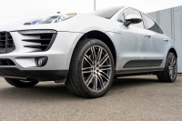 ポルシェ マカン S ｽﾎﾟｰﾂｸﾛﾉPKG　ﾌﾞﾗｯｸﾚｻﾞｰｼｰﾄ ｼｰﾄﾋｰﾀｰ PCMﾅﾋﾞ AppleCarPlay ACC PDLS ﾚｰﾝﾃﾞｨﾊﾟｰﾁｬｰﾜｰﾆﾝｸﾞ TPM ﾏｶﾝS18ｲﾝﾁAW　2年保証