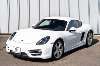 ポルシェ ケイマン(Type981) ﾍﾞｰｽｸﾞﾚｰﾄﾞ　2014年ﾓﾃﾞﾙ ﾌﾞﾗｯｸﾊｰﾌﾚｻﾞｰｼｰﾄ ｼｰﾄﾋｰﾀｰ ﾅﾋﾞTV ｽﾎﾟｰﾂﾃﾞｻﾞｲﾝｽﾃｱﾘﾝｸﾞ PDLS ｵｰﾄｴｱｺﾝ ｹｲﾏﾝS19ｲﾝﾁAW　2年保証