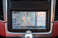 ポルシェ マカン ﾀｰﾎﾞ ｽﾎﾟｰﾂｸﾛﾉPKG　ﾂｰﾄﾝﾚｻﾞｰｲﾝﾃﾘｱ(ｶﾞｰﾈｯﾄﾚｯﾄﾞ/ﾌﾞﾗｯｸ) ｱﾀﾞﾌﾟﾃｨﾌﾞｽﾎﾟｰﾂｼｰﾄ ﾍﾞﾝﾁﾚｰﾀｰ ﾊﾟﾉﾗﾏｻﾝﾙｰﾌ ﾅﾋﾞTV PASM/ｴｱｻｽ ｴﾝﾄﾘｰﾄﾞﾗｲﾌﾞ RSｽﾊﾟｲﾀﾞｰ20ｲﾝﾁAW　2年保証