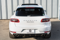 ポルシェ マカン ﾀｰﾎﾞ ｽﾎﾟｰﾂｸﾛﾉPKG　ﾂｰﾄﾝﾚｻﾞｰｲﾝﾃﾘｱ(ｶﾞｰﾈｯﾄﾚｯﾄﾞ/ﾌﾞﾗｯｸ) ｱﾀﾞﾌﾟﾃｨﾌﾞｽﾎﾟｰﾂｼｰﾄ ﾍﾞﾝﾁﾚｰﾀｰ ﾊﾟﾉﾗﾏｻﾝﾙｰﾌ ﾅﾋﾞTV PASM/ｴｱｻｽ ｴﾝﾄﾘｰﾄﾞﾗｲﾌﾞ RSｽﾊﾟｲﾀﾞｰ20ｲﾝﾁAW　2年保証