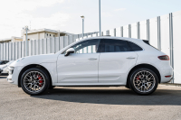 ポルシェ マカン ﾀｰﾎﾞ ｽﾎﾟｰﾂｸﾛﾉPKG　ﾂｰﾄﾝﾚｻﾞｰｲﾝﾃﾘｱ(ｶﾞｰﾈｯﾄﾚｯﾄﾞ/ﾌﾞﾗｯｸ) ｱﾀﾞﾌﾟﾃｨﾌﾞｽﾎﾟｰﾂｼｰﾄ ﾍﾞﾝﾁﾚｰﾀｰ ﾊﾟﾉﾗﾏｻﾝﾙｰﾌ ﾅﾋﾞTV PASM/ｴｱｻｽ ｴﾝﾄﾘｰﾄﾞﾗｲﾌﾞ RSｽﾊﾟｲﾀﾞｰ20ｲﾝﾁAW　2年保証