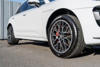 ポルシェ マカン ﾀｰﾎﾞ ｽﾎﾟｰﾂｸﾛﾉPKG　ﾂｰﾄﾝﾚｻﾞｰｲﾝﾃﾘｱ(ｶﾞｰﾈｯﾄﾚｯﾄﾞ/ﾌﾞﾗｯｸ) ｱﾀﾞﾌﾟﾃｨﾌﾞｽﾎﾟｰﾂｼｰﾄ ﾍﾞﾝﾁﾚｰﾀｰ ﾊﾟﾉﾗﾏｻﾝﾙｰﾌ ﾅﾋﾞTV PASM/ｴｱｻｽ ｴﾝﾄﾘｰﾄﾞﾗｲﾌﾞ RSｽﾊﾟｲﾀﾞｰ20ｲﾝﾁAW　2年保証