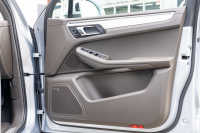 ポルシェ マカン ﾀｰﾎﾞ ｽﾎﾟｰﾂｸﾛﾉPKG　MY15 ｱﾀﾞﾌﾟﾃｨﾌﾞｽﾎﾟｰﾂｼｰﾄ AppleCarplay ｽﾎﾟｰﾂｴｸﾞｿﾞｰｽﾄ PASM/ｴｱｻｽ ｴﾝﾄﾘｰﾄﾞﾗｲﾌﾞ 911ﾀｰﾎﾞﾃﾞｻﾞｲﾝ21ｲﾝﾁAW　2年保証