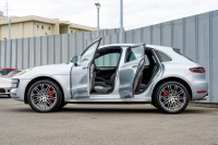 ポルシェ マカン ﾀｰﾎﾞ ｽﾎﾟｰﾂｸﾛﾉPKG　MY15 ｱﾀﾞﾌﾟﾃｨﾌﾞｽﾎﾟｰﾂｼｰﾄ AppleCarplay ｽﾎﾟｰﾂｴｸﾞｿﾞｰｽﾄ PASM/ｴｱｻｽ ｴﾝﾄﾘｰﾄﾞﾗｲﾌﾞ 911ﾀｰﾎﾞﾃﾞｻﾞｲﾝ21ｲﾝﾁAW　2年保証