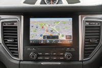 ポルシェ マカン ﾀｰﾎﾞ ｽﾎﾟｰﾂｸﾛﾉPKG　MY17 ﾌﾞﾗｯｸﾚｻﾞｰｼｰﾄ PCMﾅﾋﾞ LED/PDLS+ PASM ｴﾝﾄﾘｰﾄﾞﾗｲﾌﾞ BOSEｻｳﾝﾄﾞ ｸﾙｺﾝ ﾏｶﾝﾀｰﾎﾞ19ｲﾝﾁAW　2年保証