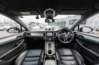 ポルシェ マカン ﾀｰﾎﾞ ｽﾎﾟｰﾂｸﾛﾉPKG　MY17 ﾌﾞﾗｯｸﾚｻﾞｰｼｰﾄ PCMﾅﾋﾞ LED/PDLS+ PASM ｴﾝﾄﾘｰﾄﾞﾗｲﾌﾞ BOSEｻｳﾝﾄﾞ ｸﾙｺﾝ ﾏｶﾝﾀｰﾎﾞ19ｲﾝﾁAW　2年保証