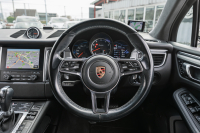 ポルシェ マカン ﾀｰﾎﾞ ｽﾎﾟｰﾂｸﾛﾉPKG　MY17 ﾌﾞﾗｯｸﾚｻﾞｰｼｰﾄ PCMﾅﾋﾞ LED/PDLS+ PASM ｴﾝﾄﾘｰﾄﾞﾗｲﾌﾞ BOSEｻｳﾝﾄﾞ ｸﾙｺﾝ ﾏｶﾝﾀｰﾎﾞ19ｲﾝﾁAW　2年保証