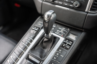 ポルシェ マカン ﾀｰﾎﾞ ｽﾎﾟｰﾂｸﾛﾉPKG　MY17 ﾌﾞﾗｯｸﾚｻﾞｰｼｰﾄ PCMﾅﾋﾞ LED/PDLS+ PASM ｴﾝﾄﾘｰﾄﾞﾗｲﾌﾞ BOSEｻｳﾝﾄﾞ ｸﾙｺﾝ ﾏｶﾝﾀｰﾎﾞ19ｲﾝﾁAW　2年保証