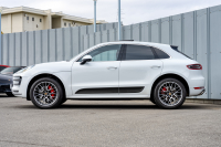 ポルシェ マカン ﾀｰﾎﾞ ｽﾎﾟｰﾂｸﾛﾉPKG　ﾂｰﾄﾝﾚｻﾞｰPKG(ｶﾞｰﾈｯﾄﾚｯﾄﾞ/ﾌﾞﾗｯｸ) ﾊﾟﾉﾗﾏｻﾝﾙｰﾌ PCMﾅﾋﾞTV PASM ｴﾝﾄﾘｰﾄﾞﾗｲﾌﾞ BOSEｻｳﾝﾄﾞ ｸﾙｺﾝ RSｽﾊﾟｲﾀﾞｰﾃﾞｻﾞｲﾝ20ｲﾝﾁAW　2年保証