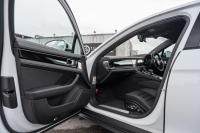 ポルシェ パナメーラ ﾍﾞｰｽｸﾞﾚｰﾄﾞ　1ｵｰﾅｰ ﾌﾞﾗｯｸﾚｻﾞｰｼｰﾄ PCMﾅﾋﾞ CayPlay LEDﾗｲﾄ PASM/ｴｱｻｽ ｴﾝﾄﾘｰD ACC ﾚｰﾝﾃﾞｨﾊﾟｰﾁｬｰﾜｰﾆﾝｸﾞ ﾊﾟﾅﾒｰﾗﾀｰﾎﾞ21ｲﾝﾁAW　2年保証