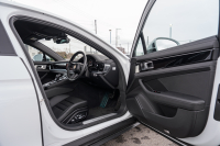 ポルシェ パナメーラ ﾍﾞｰｽｸﾞﾚｰﾄﾞ　1ｵｰﾅｰ ﾌﾞﾗｯｸﾚｻﾞｰｼｰﾄ PCMﾅﾋﾞ CayPlay LEDﾗｲﾄ PASM/ｴｱｻｽ ｴﾝﾄﾘｰD ACC ﾚｰﾝﾃﾞｨﾊﾟｰﾁｬｰﾜｰﾆﾝｸﾞ ﾊﾟﾅﾒｰﾗﾀｰﾎﾞ21ｲﾝﾁAW　2年保証