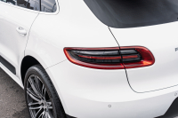 ポルシェ マカン S　MY15 ﾌﾞﾗｯｸﾚｻﾞｰｼｰﾄ ｼｰﾄﾋｰﾀｰ ﾊﾟﾉﾗﾏｻﾝﾙｰﾌ ｸﾗﾘｵﾝﾅﾋﾞ ﾌﾙｾｸﾞTV PASM PDLS ｴﾝﾄﾘｰﾄﾞﾗｲﾌﾞ 911ﾀｰﾎﾞﾃﾞｻﾞｲﾝ21ｲﾝﾁAW　2年保証