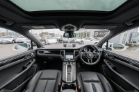 ポルシェ マカン S　MY15 ﾌﾞﾗｯｸﾚｻﾞｰｼｰﾄ ｼｰﾄﾋｰﾀｰ ﾊﾟﾉﾗﾏｻﾝﾙｰﾌ ｸﾗﾘｵﾝﾅﾋﾞ ﾌﾙｾｸﾞTV PASM PDLS ｴﾝﾄﾘｰﾄﾞﾗｲﾌﾞ 911ﾀｰﾎﾞﾃﾞｻﾞｲﾝ21ｲﾝﾁAW　2年保証