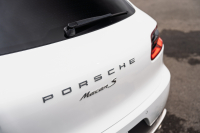 ポルシェ マカン S　MY15 ﾌﾞﾗｯｸﾚｻﾞｰｼｰﾄ ｼｰﾄﾋｰﾀｰ ﾊﾟﾉﾗﾏｻﾝﾙｰﾌ ｸﾗﾘｵﾝﾅﾋﾞ ﾌﾙｾｸﾞTV PASM PDLS ｴﾝﾄﾘｰﾄﾞﾗｲﾌﾞ 911ﾀｰﾎﾞﾃﾞｻﾞｲﾝ21ｲﾝﾁAW　2年保証