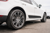 ポルシェ マカン S　MY15 ﾌﾞﾗｯｸﾚｻﾞｰｼｰﾄ ｼｰﾄﾋｰﾀｰ ﾊﾟﾉﾗﾏｻﾝﾙｰﾌ ｸﾗﾘｵﾝﾅﾋﾞ ﾌﾙｾｸﾞTV PASM PDLS ｴﾝﾄﾘｰﾄﾞﾗｲﾌﾞ 911ﾀｰﾎﾞﾃﾞｻﾞｲﾝ21ｲﾝﾁAW　2年保証