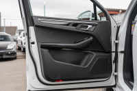 ポルシェ マカン S　MY15 ﾌﾞﾗｯｸﾚｻﾞｰｼｰﾄ ｼｰﾄﾋｰﾀｰ ﾊﾟﾉﾗﾏｻﾝﾙｰﾌ ｸﾗﾘｵﾝﾅﾋﾞ ﾌﾙｾｸﾞTV PASM PDLS ｴﾝﾄﾘｰﾄﾞﾗｲﾌﾞ 911ﾀｰﾎﾞﾃﾞｻﾞｲﾝ21ｲﾝﾁAW　2年保証