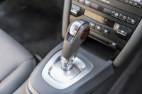 ポルシェ 911(Type997) ｶﾚﾗ　右ﾊﾝﾄﾞﾙ 後期ﾓﾃﾞﾙ ｽﾄｰﾝｸﾞﾚｰﾚｻﾞｰｼｰﾄ ｼｰﾄﾋｰﾀｰ ｸﾗﾘｵﾝﾅﾋﾞ ﾌﾙｾｸﾞTV ｷｾﾉﾝﾗｲﾄ ｵｰﾄｴｱｺﾝ ｽﾎﾟｰﾂﾃﾞｻﾞｲﾝ19ｲﾝﾁAW　2年保証