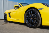 ポルシェ ボクスター(Type981) ﾍﾞｰｽｸﾞﾚｰﾄﾞ ｽﾎﾟｰﾂｸﾛﾉPKG　6速ﾏﾆｭｱﾙ 左ﾊﾝﾄﾞﾙ ﾌﾞﾗｯｸﾊｰﾌﾚｻﾞｰｼｰﾄﾋｰﾀｰ ﾌﾞﾗｯｸｿﾌﾄﾄｯﾌﾟ ﾅﾋﾞTV PDLS 電動Dﾐﾗｰ ﾋﾞﾙｼｭﾀｲﾝ車高調 ﾎﾞｸｽﾀｰS19ｲﾝﾁAW　2年保証