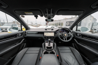 ポルシェ カイエン ﾍﾞｰｽｸﾞﾚｰﾄﾞ　1ｵｰﾅｰ 2019年ﾓﾃﾞﾙ ﾌﾞﾗｯｸﾚｻﾞｰｼｰﾄ PCMﾅﾋﾞ CarPlay ｽﾎﾟｰﾂﾃﾞｻﾞｲﾝｽﾌﾛﾝﾄｴﾌﾟﾛﾝ ｴﾝﾄﾘｰﾄﾞﾗｲﾌﾞ ACC ｱﾗｳﾝﾄﾞﾋﾞｭｰ TPM ｶｲｴﾝ19AW　2年保証