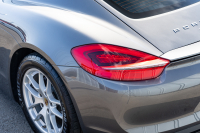 ポルシェ ケイマン(Type981) ﾍﾞｰｽｸﾞﾚｰﾄﾞ　ﾌﾞﾗｯｸﾊｰﾌﾚｻﾞｰｼｰﾄ ｼｰﾄﾋｰﾀｰ ﾅﾋﾞTV ｽﾎﾟｰﾂﾃﾞｻﾞｲﾝｽﾃｱﾘﾝｸﾞ PDLS 電動Dﾐﾗｰ ｵｰﾄｴｱｺﾝ ｹｲﾏﾝ18ｲﾝﾁAW　2年保証