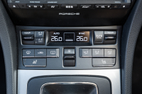 ポルシェ ケイマン(Type981) ﾍﾞｰｽｸﾞﾚｰﾄﾞ　ﾌﾞﾗｯｸﾊｰﾌﾚｻﾞｰｼｰﾄ ｼｰﾄﾋｰﾀｰ ﾅﾋﾞTV ｽﾎﾟｰﾂﾃﾞｻﾞｲﾝｽﾃｱﾘﾝｸﾞ PDLS 電動Dﾐﾗｰ ｵｰﾄｴｱｺﾝ ｹｲﾏﾝ18ｲﾝﾁAW　2年保証