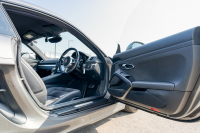 ポルシェ ケイマン(Type981) ﾍﾞｰｽｸﾞﾚｰﾄﾞ　ﾌﾞﾗｯｸﾊｰﾌﾚｻﾞｰｼｰﾄ ｼｰﾄﾋｰﾀｰ ﾅﾋﾞTV ｽﾎﾟｰﾂﾃﾞｻﾞｲﾝｽﾃｱﾘﾝｸﾞ PDLS 電動Dﾐﾗｰ ｵｰﾄｴｱｺﾝ ｹｲﾏﾝ18ｲﾝﾁAW　2年保証