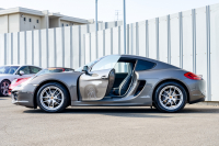 ポルシェ ケイマン(Type981) ﾍﾞｰｽｸﾞﾚｰﾄﾞ　ﾌﾞﾗｯｸﾊｰﾌﾚｻﾞｰｼｰﾄ ｼｰﾄﾋｰﾀｰ ﾅﾋﾞTV ｽﾎﾟｰﾂﾃﾞｻﾞｲﾝｽﾃｱﾘﾝｸﾞ PDLS 電動Dﾐﾗｰ ｵｰﾄｴｱｺﾝ ｹｲﾏﾝ18ｲﾝﾁAW　2年保証