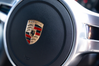 ポルシェ ケイマン(Type981) ﾍﾞｰｽｸﾞﾚｰﾄﾞ　ﾌﾞﾗｯｸﾊｰﾌﾚｻﾞｰｼｰﾄ ｼｰﾄﾋｰﾀｰ ﾅﾋﾞTV ｽﾎﾟｰﾂﾃﾞｻﾞｲﾝｽﾃｱﾘﾝｸﾞ PDLS 電動Dﾐﾗｰ ｵｰﾄｴｱｺﾝ ｹｲﾏﾝ18ｲﾝﾁAW　2年保証