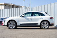 ポルシェ マカン ﾍﾞｰｽｸﾞﾚｰﾄﾞ　2017年ﾓﾃﾞﾙ ｱｹﾞｰﾄｸﾞﾚｰﾊｰﾌﾚｻﾞｰｼｰﾄ PCMﾅﾋﾞ ﾊﾟｰｸｱｼｽﾄ TPM ｸﾙｰｽﾞｺﾝﾄﾛｰﾙ ﾙｰﾌﾚｰﾙ ｵｰﾄﾃｰﾙｹﾞｰﾄ LDW ｶﾗｰｸﾚｽﾄｷｬｯﾌﾟ ﾏｶﾝﾀｰﾎﾞ19ｲﾝﾁAW　2年保証