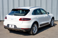 ポルシェ マカン ﾍﾞｰｽｸﾞﾚｰﾄﾞ　2017年ﾓﾃﾞﾙ ｱｹﾞｰﾄｸﾞﾚｰﾊｰﾌﾚｻﾞｰｼｰﾄ PCMﾅﾋﾞ ﾊﾟｰｸｱｼｽﾄ TPM ｸﾙｰｽﾞｺﾝﾄﾛｰﾙ ﾙｰﾌﾚｰﾙ ｵｰﾄﾃｰﾙｹﾞｰﾄ LDW ｶﾗｰｸﾚｽﾄｷｬｯﾌﾟ ﾏｶﾝﾀｰﾎﾞ19ｲﾝﾁAW　2年保証