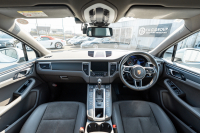 ポルシェ マカン ﾍﾞｰｽｸﾞﾚｰﾄﾞ　2017年ﾓﾃﾞﾙ ｱｹﾞｰﾄｸﾞﾚｰﾊｰﾌﾚｻﾞｰｼｰﾄ PCMﾅﾋﾞ ﾊﾟｰｸｱｼｽﾄ TPM ｸﾙｰｽﾞｺﾝﾄﾛｰﾙ ﾙｰﾌﾚｰﾙ ｵｰﾄﾃｰﾙｹﾞｰﾄ LDW ｶﾗｰｸﾚｽﾄｷｬｯﾌﾟ ﾏｶﾝﾀｰﾎﾞ19ｲﾝﾁAW　2年保証