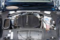 ポルシェ マカン ﾍﾞｰｽｸﾞﾚｰﾄﾞ　2017年ﾓﾃﾞﾙ ｱｹﾞｰﾄｸﾞﾚｰﾊｰﾌﾚｻﾞｰｼｰﾄ PCMﾅﾋﾞ ﾊﾟｰｸｱｼｽﾄ TPM ｸﾙｰｽﾞｺﾝﾄﾛｰﾙ ﾙｰﾌﾚｰﾙ ｵｰﾄﾃｰﾙｹﾞｰﾄ LDW ｶﾗｰｸﾚｽﾄｷｬｯﾌﾟ ﾏｶﾝﾀｰﾎﾞ19ｲﾝﾁAW　2年保証