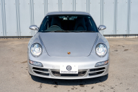 ポルシェ 911(Type997) ｶﾚﾗ　ﾌﾞﾗｯｸﾚｻﾞｰｼｰﾄ ｱﾙｶﾝﾀｰﾗﾙｰﾌﾗｲﾅｰ ｶﾛｯﾂｪﾘｱﾅﾋﾞ ﾌﾙｾｸﾞTV ｵｰﾄｴｱｺﾝ PSM ｷｾﾉﾝﾗｲﾄ F/Rﾌｫｸﾞ ｶﾚﾗ18ｲﾝﾁAW　2年保証