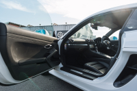 ポルシェ ケイマン(Type981) S ｽﾎﾟｰﾂｸﾛﾉPKG　2016年ﾓﾃﾞﾙ ﾌﾞﾗｯｸﾚｻﾞｰｼｰﾄ ｼｰﾄﾋｰﾀｰ ﾅﾋﾞTV ｽﾎﾟｰﾂﾃﾞｻﾞｲﾝｽﾃｱ PDLS BOSE ﾃｨﾝﾃｯﾄﾞﾙｯｸﾃｰﾙ TPM ｶﾚﾗS20ｲﾝﾁAW　2年保証