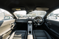 ポルシェ ケイマン(Type981) ﾍﾞｰｽｸﾞﾚｰﾄﾞ ｽﾎﾟｰﾂｸﾛﾉPKG　ﾌﾞﾗｯｸﾚｻﾞｰｼｰﾄ ｼｰﾄﾋｰﾀｰ ﾅﾋﾞTV ｽﾎﾟｰﾂﾃﾞｻﾞｲﾝｽﾃｱﾘﾝｸﾞ PDLS BOSE ｽﾎﾟｰﾂｼｬｰｼ ﾎﾞｸｽﾀｰS19ｲﾝﾁAW　2年保証