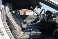 ポルシェ ケイマン(Type981) ﾍﾞｰｽｸﾞﾚｰﾄﾞ ｽﾎﾟｰﾂｸﾛﾉPKG　ﾌﾞﾗｯｸﾚｻﾞｰｼｰﾄ ｼｰﾄﾋｰﾀｰ ﾅﾋﾞTV ｽﾎﾟｰﾂﾃﾞｻﾞｲﾝｽﾃｱﾘﾝｸﾞ PDLS BOSE ｽﾎﾟｰﾂｼｬｰｼ ﾎﾞｸｽﾀｰS19ｲﾝﾁAW　2年保証