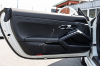 ポルシェ ボクスター(Type981) ﾍﾞｰｽｸﾞﾚｰﾄﾞ　ﾌﾞﾗｯｸﾊｰﾌﾚｻﾞｰ ﾌﾞﾗｯｸｿﾌﾄﾄｯﾌﾟ ﾅﾋﾞTV ｽﾎﾟｰﾂﾃﾞｻﾞｲﾝｽﾃｱﾘﾝｸﾞ PDLS ｵｰﾄA/C 電動Dﾐﾗｰ ｹｲﾏﾝ18ｲﾝﾁAW ｶﾗｰｸﾚｽﾄｾﾝﾀｰｷｬｯﾌﾟ　2年保証