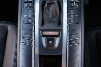 ポルシェ マカン ﾍﾞｰｽｸﾞﾚｰﾄﾞ　ﾌﾞﾗｯｸﾊｰﾌﾚｻﾞｰｼｰﾄ ｸﾗﾘｵﾝSDﾅﾋﾞ ﾌﾙｾｸﾞTV PDLS ｵｰﾄﾃｰﾙｹﾞｰﾄ ｶﾗｰｸﾚｽﾄｷｬｯﾌﾟ ﾏｶﾝS18ｲﾝﾁAW ﾊﾞｯｸ&ｻｲﾄﾞｶﾒﾗ ﾏﾙﾁﾌｧﾝｸｼｮﾝｽﾃｱ　2年保証