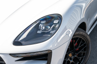 ポルシェ マカン GTS ｽﾎﾟｰﾂｸﾛﾉPKG　MY17 GTSｲﾝﾃﾘｱPKG ﾌﾞﾗｯｸﾚｻﾞｰｼｰﾄ PCM ｽﾎﾟｰﾂｴｸﾞｿﾞｰｽﾄ ﾊﾟﾄﾞﾙ  PASM PDLS/LED ｸﾙｺﾝ RSｽﾊﾟｲﾀﾞｰ20AW　2年保証