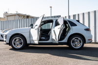 ポルシェ マカン ﾍﾞｰｽｸﾞﾚｰﾄﾞ　ﾌﾞﾗｯｸﾊｰﾌﾚｻﾞｰ ｼｰﾄﾋｰﾀｰ ﾊﾟﾉﾗﾏｻﾝﾙｰﾌ PCMﾅﾋﾞ ｱﾗｳﾝﾄﾞﾋﾞｭｰ ｴﾝﾄﾘｰﾄﾞﾗｲﾌﾞ ACC ﾚｰﾝﾁｪﾝｼﾞ ﾊﾟｰｸｱｼｽﾄ LEDﾗｲﾄ TPM ﾏｶﾝｽﾎﾟｰﾂ19ｲﾝﾁAW　2年保証