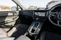 ポルシェ マカン ﾍﾞｰｽｸﾞﾚｰﾄﾞ　ﾌﾞﾗｯｸﾊｰﾌﾚｻﾞｰ ｼｰﾄﾋｰﾀｰ ﾊﾟﾉﾗﾏｻﾝﾙｰﾌ PCMﾅﾋﾞ ｱﾗｳﾝﾄﾞﾋﾞｭｰ ｴﾝﾄﾘｰﾄﾞﾗｲﾌﾞ ACC ﾚｰﾝﾁｪﾝｼﾞ ﾊﾟｰｸｱｼｽﾄ LEDﾗｲﾄ TPM ﾏｶﾝｽﾎﾟｰﾂ19ｲﾝﾁAW　2年保証